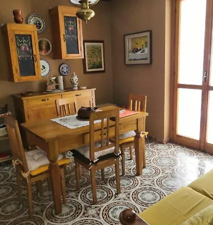 Apartament Da Nicola E Greta Miroglio